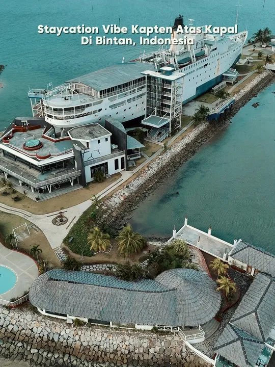 Doulos Phos, Bintan